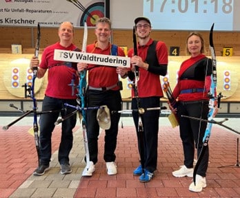 Das Liga-Team beim TSV Waldtrudering in der Abteilung Bogensport